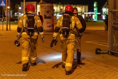 Fot. NewsLubuski.pl, 27.04.2023, pozar na terenie podziemnego parkignu sklepu Castorama w Zielonej Gorze. Plonal sklad materialow budowlanych. W akcji gasniczej ponad 20 zastepow strazy pozarnej!