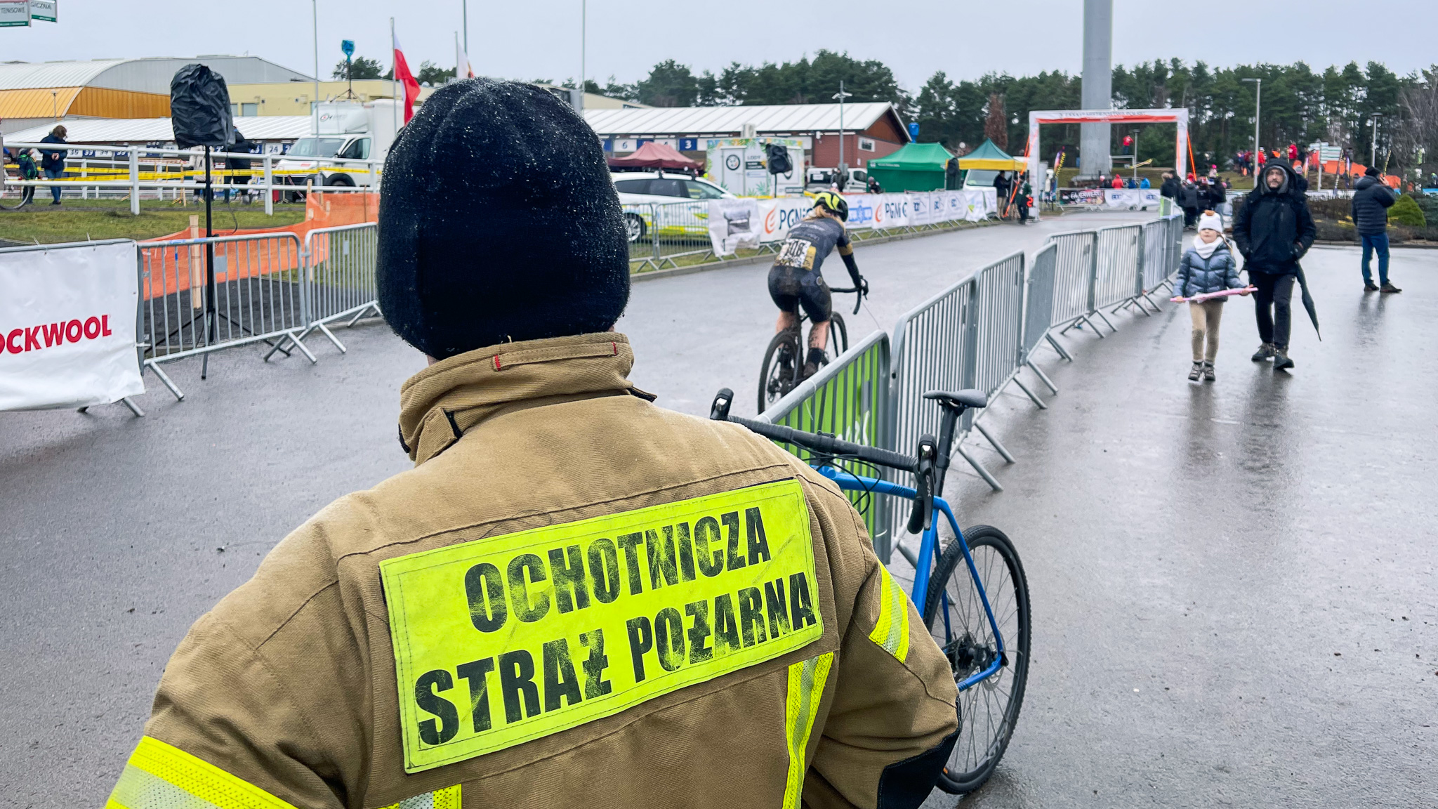 Zabezpieczenie Mistrzostw Polski w kolarstwie przełajowym w Drzonkowie (Zdjęcia)